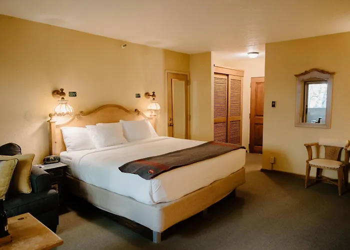 The Alpenhof Hotel 3*